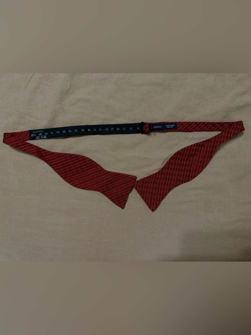 Daniel Cremieux Red Burgundy Geometric 100% Silk Men's Necktie